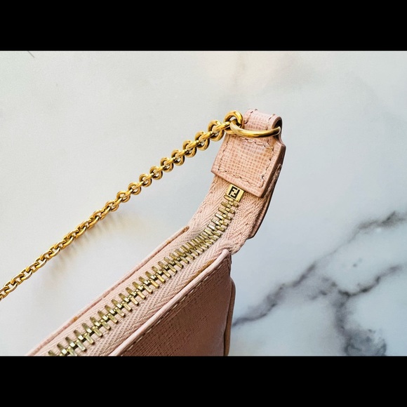 (Sold) FENDI Vitello Elite Crayons Pochette - Picture 11 of 12